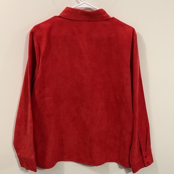 Relativity Suede feel embroidered Women’s button up blouse in red very pretty - Picture 5 of 6